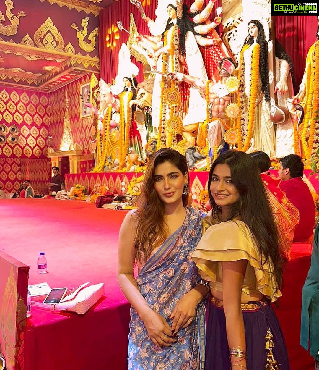 Karishma Sharma Instagram - Unveiling the power of Shakti, celebrating Durga Puja. 🙏❤️