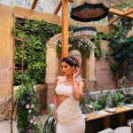 Karishma Sharma Instagram – Stepping into the spotlight,Draped in elegance and grace.Hosted a brunch with all my girlies! @karishmasharma22 X @arvino_co 

#karishmasharma One8 Commune