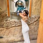 Karishma Sharma Instagram – Stepping into the spotlight,Draped in elegance and grace.Hosted a brunch with all my girlies! @karishmasharma22 X @arvino_co 

#karishmasharma One8 Commune