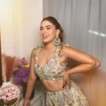 Karishma Sharma Instagram - 🪔🪔🪔 Outfit @payalsinghal