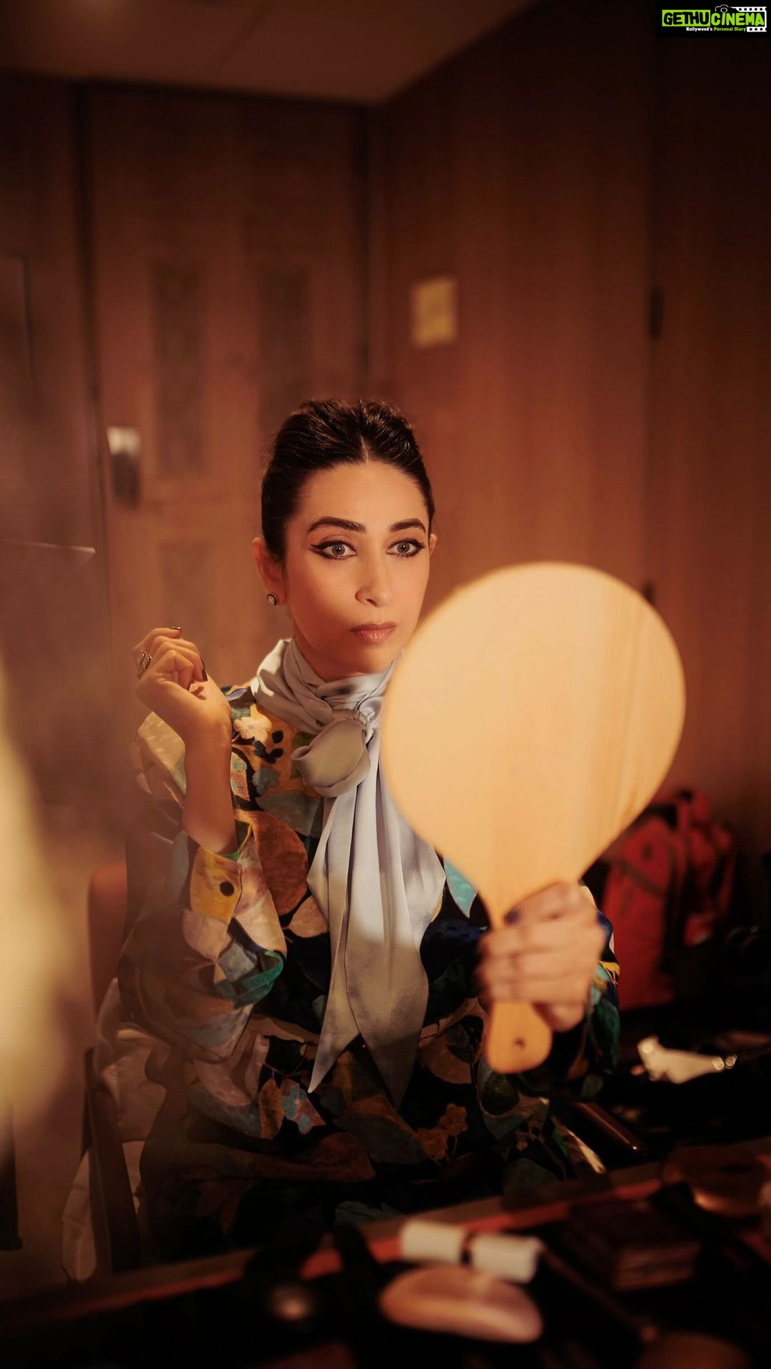 Karisma Kapoor Instagram - Embrace your inner essence 🩵🦋