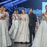 Karisma Kapoor Instagram - Silver Sparkle’s 🤍✨ @timesfashionweek @aariindia