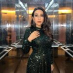Karisma Kapoor Instagram - All set to dance the night away 🪩✨