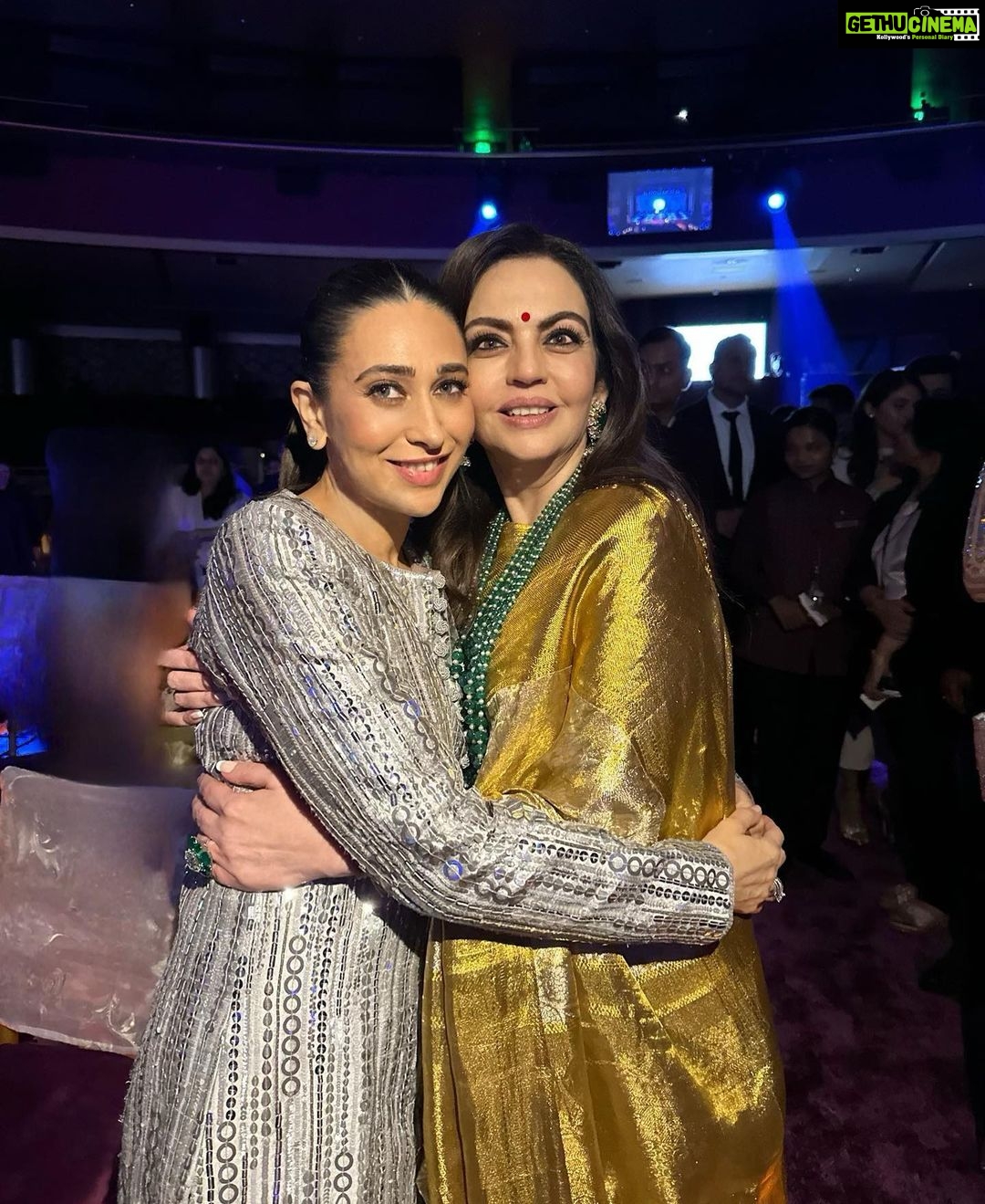 Karisma Kapoor Instagram - Happy 60th birthday dearest Nitaji 🎂🎉✨ Always an inspiration 💛💛💛 lots of love 🤗