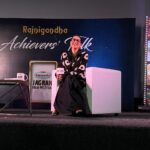 Karisma Kapoor Instagram - Wonderful talk at @jagran_filmfestival #JagranFilmFestival #JFF2023 #JFFMUMBAI