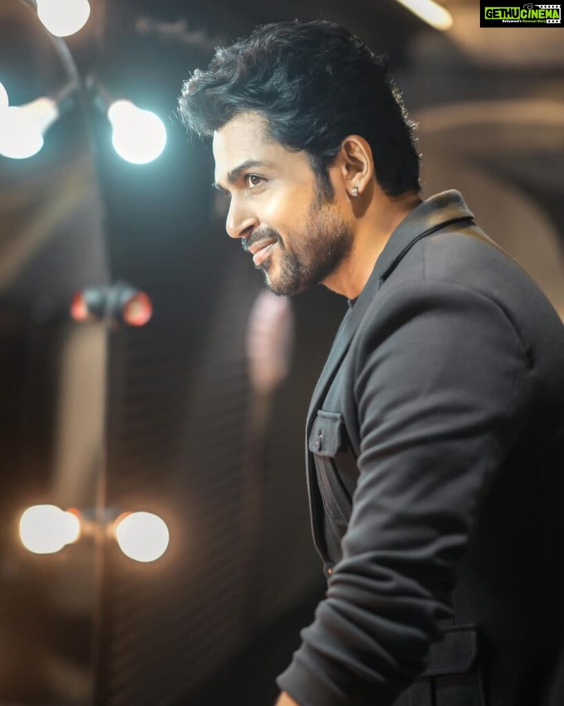 Karthi Instagram - Calm and steady 🖤 #Japan promotions Clicked by @arunprasath_photography Styled by @poornima.designs Style Team - @kavyazas