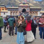 Kashish Singh Instagram - Om Namo Bhagavate Vasudevaya!! #badrinath #badrinathtemple🙏 #chardhamyatra2023 #blessedbeyondmeasure #vishnubhagwan #vishnupuran #thanksgod #thanksuniverse 📿🕉️ Badrinath Temple