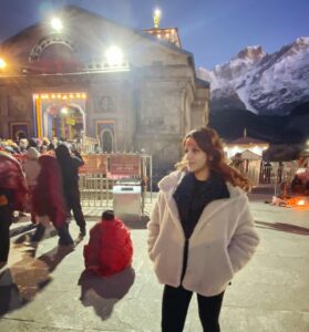 Kashish Singh Instagram - What started as a small step one year ago, is now round 2 of my Sankalp! Char dham Char baar char saal📿 @kedarnath_swarg @uttarakhand_tourismofficial @secret_temples #kedarnath #kedarnathtemple #chardhamyatra2023 #thanksgodforcallingme #blessed #blessedbeyoudmeasures #bellavitakashish #photocredit @vinnilm sir 🤝 🕉️📿🙏🏻