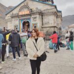 Kashish Singh Instagram – What started as a small step one year ago, is now round 2 of my Sankalp! Char dham Char baar char saal📿 @kedarnath_swarg @uttarakhand_tourismofficial @secret_temples #kedarnath #kedarnathtemple #chardhamyatra2023 #thanksgodforcallingme #blessed #blessedbeyoudmeasures #bellavitakashish #photocredit @vinnilm sir 🤝 🕉️📿🙏🏻 Kedarnath uttrakhand