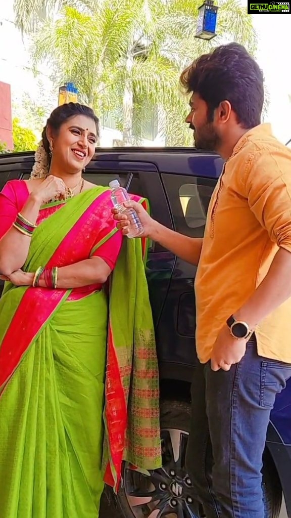 Kasthuri Shankar Instagram - Very great and amazing idea to build parliament.......🤣🤣🤣#funnyreels #funonset #fun #funny #tamilcinema #tamilactress #tamilcomedy Jubilee Hills