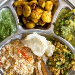 Kasthuri Shankar Instagram – Rainy day comfort food…
Millet rice – Saamai soru
Thalichcha thakkali elumichchai rasam
Beans paruppusili
Raw Banana roast – Vazhakkai roast
Mashed Amaranthus – Mulaikeerai masiyal
Pasalaikeerai paruppukootu
Vadagam

#yummm 

#kasturicooks #mommode #
tambramcuisine #mamimommy #ammacheyyivanta #ammakaimanam
#veggieforever #veggiefoodheaven #healthfreak #healthyvegetarian