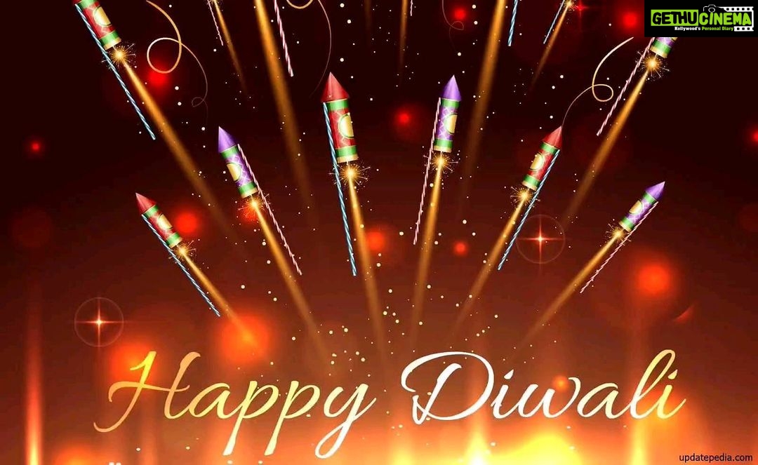 Kasthuri Shankar Instagram - Happy Deepavali to one and all ! Family, friends, Fun and fireworks in Nashville USA #diwali #happydiwali🎉 #happydeepavali #Deepavali wishes #actresskasthuri #usa #festivaloflights #americadeepavali #gruhalakshmi #Godfather
