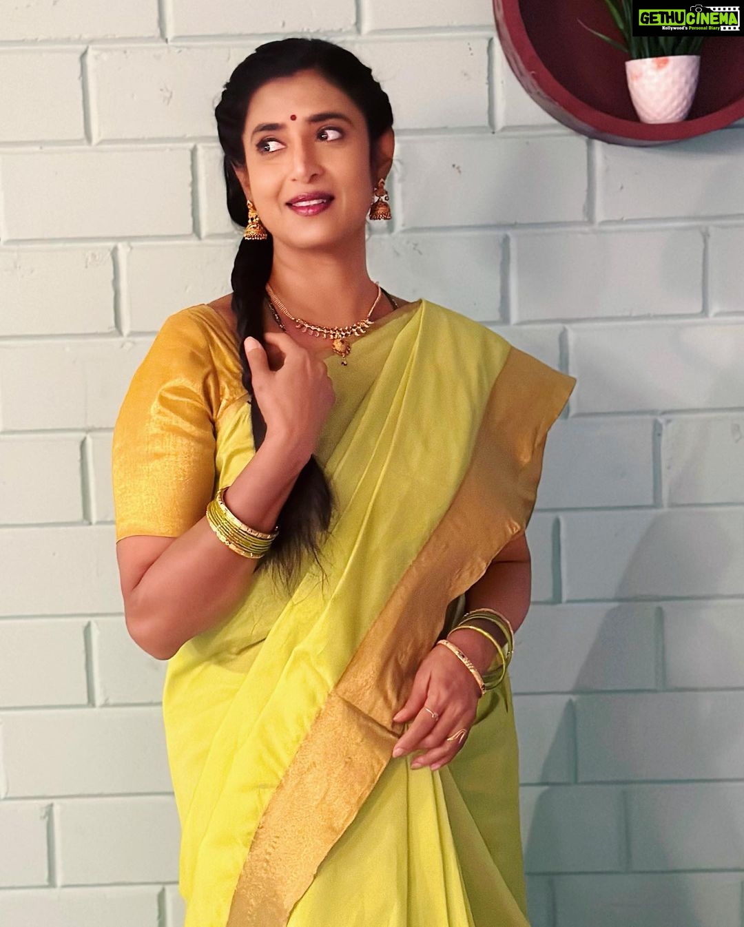 Kasthuri Shankar Instagram - Eyes smile Heart cries
