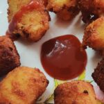 Kasthuri Shankar Instagram – Had a free day,  sashti vratham for me, so only the kid to feed…tried some fun snacks
Potato Cheese poppers and paneer sticks
High on effort, high on calories, high on fun factor too :))
#kasturicooks #funfoodfriday