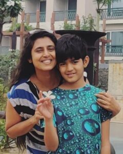 Kasthuri Shankar Instagram - Mommy and me time 

#winterfun  #sankalpchronicles  #familyfirst
