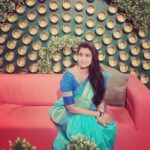 Kasthuri Shankar Instagram - Miss me much ? #backafterthebreak #healthyagain #hopefulagain #stillhealing #gettingbetter #iwillsurvive #sareeswag #desibeauty #nomakeupneeded #realskin #realscars #realhair #thenewme #kasthurisaree #sareegoddess #kasturi pics #ikeahyderabad IKEA Hyderabad