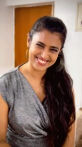 Kasthuri Shankar Instagram - The girl next door 💖
#actresskasthuri #neighbours #friend #videogram #videography #cute #beauty #hot #reelsindia #reelsvideo #reelsviral #trendingreels #viralvideos