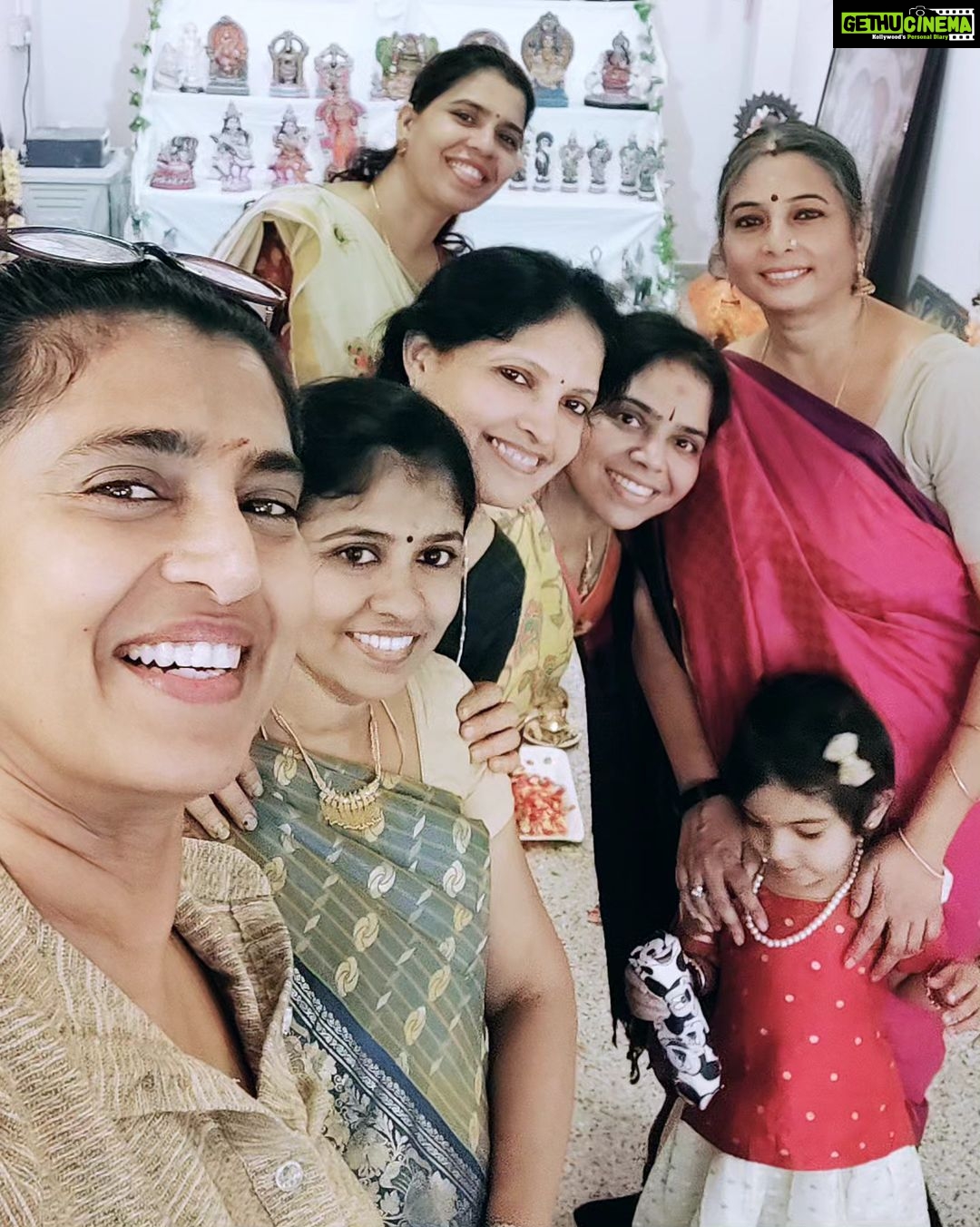 Kasthuri Shankar Instagram - Narishakti ! Power, wisdom, wealth, grace, resilience, courage, beauty , patience and faith .... Lead to Victory ! Vijayee bhava ! Jai Ho ! வெற்றி நிச்சயம். #vijayadasamiwishes #vijayadashamishubakanshalu #dussehra #durgapuja