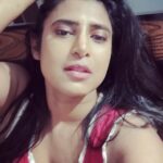 Kasthuri Shankar Instagram - Midnight madness.... Too tired to clean up, so taking selfies and procrastinating ☺️ #sundayspecial