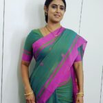 Kasthuri Shankar Instagram - Caravan stories ....bigger better pics on my threads account. Saree : @shenbagam_organics #hourglassbody #sareeswag #desibeauty #tamizhponnu #teluguammayi #teluguactress #gruhalakahmi