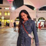 Kaveri Priyam Instagram - 👖👜 👀