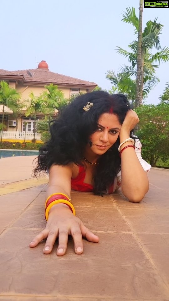 Kavita Kaushik Instagram - Solah sringaar with Aparnaauntys Homemade beauty secrets. We are international now delivering all across the globe. Visit our website - Aparnaauntys.com International customers watsapp us on 9820378775 to order. #skincare #haircare #that #shows #effect #in #few #days #healing #beauty #with #traditional #formulas #potent #recipies #magic #of #herbs #plants #from #my #home #to #yours