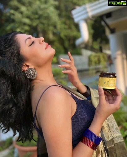 Kavita Kaushik Instagram - How to order?? Simply go to our website www.aparnaauntys.com International customers can watsapp us on 9820378775 and place orders, we deliver globally ❤️ #aparnaauntyshomemadebeautysecrets #love #pure #enriching #safe #for #children #animals #pregnantwomen #newborns #organic #natural #plants #flowers #pressedflowers #pressed #juices #nature #entire #Skincare #Haircare #highly #beneficial