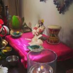 Kavita Kaushik Instagram – Blessed by these wonderful little Devis today , and blessed with you @justronnit who didn’t eat till everyone was fed and ran from pillar to post to do all arrangements to make today’s tradition as Divine as can be. Thank you Thank you Thank you 🙏🙏🙏