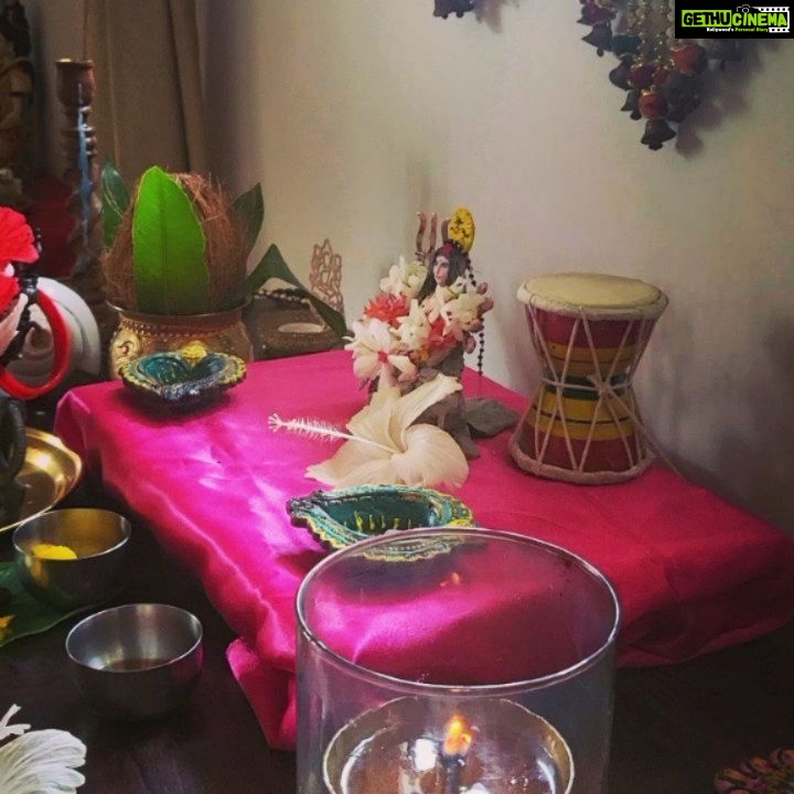Kavita Kaushik Instagram - Blessed by these wonderful little Devis today , and blessed with you @justronnit who didn't eat till everyone was fed and ran from pillar to post to do all arrangements to make today's tradition as Divine as can be. Thank you Thank you Thank you 🙏🙏🙏