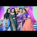 Kavitha Gowda Instagram - Beautiful show … @shalini_official beautiful soul I have met …. A very happy & a jovial person …. Anyone who meets her would return with a smile …. Don’t miss to watch the episode for some fun & entertainments this Deepawali. @ck_studios26 @beadedtreasuresjewelry @classy_renthouse #suvarnasuperstarseason2 #kavitha #kavithagowda ( makeup , photography , decorations)
