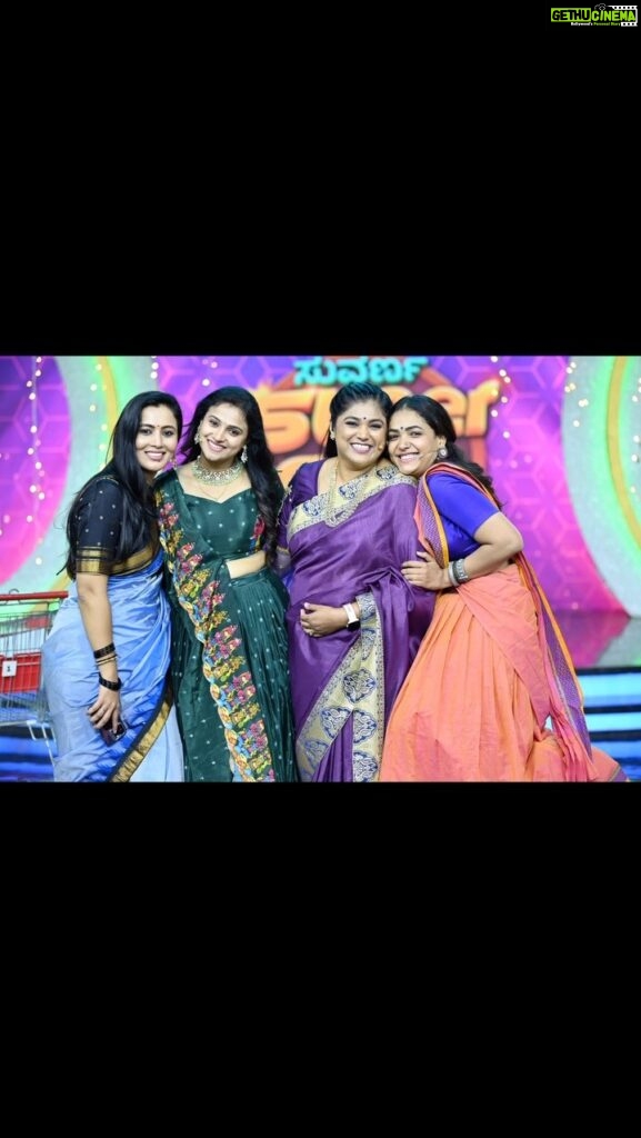 Kavitha Gowda Instagram - Beautiful show … @shalini_official beautiful soul I have met …. A very happy & a jovial person …. Anyone who meets her would return with a smile …. Don’t miss to watch the episode for some fun & entertainments this Deepawali. @ck_studios26 @beadedtreasuresjewelry @classy_renthouse #suvarnasuperstarseason2 #kavitha #kavithagowda ( makeup , photography , decorations)