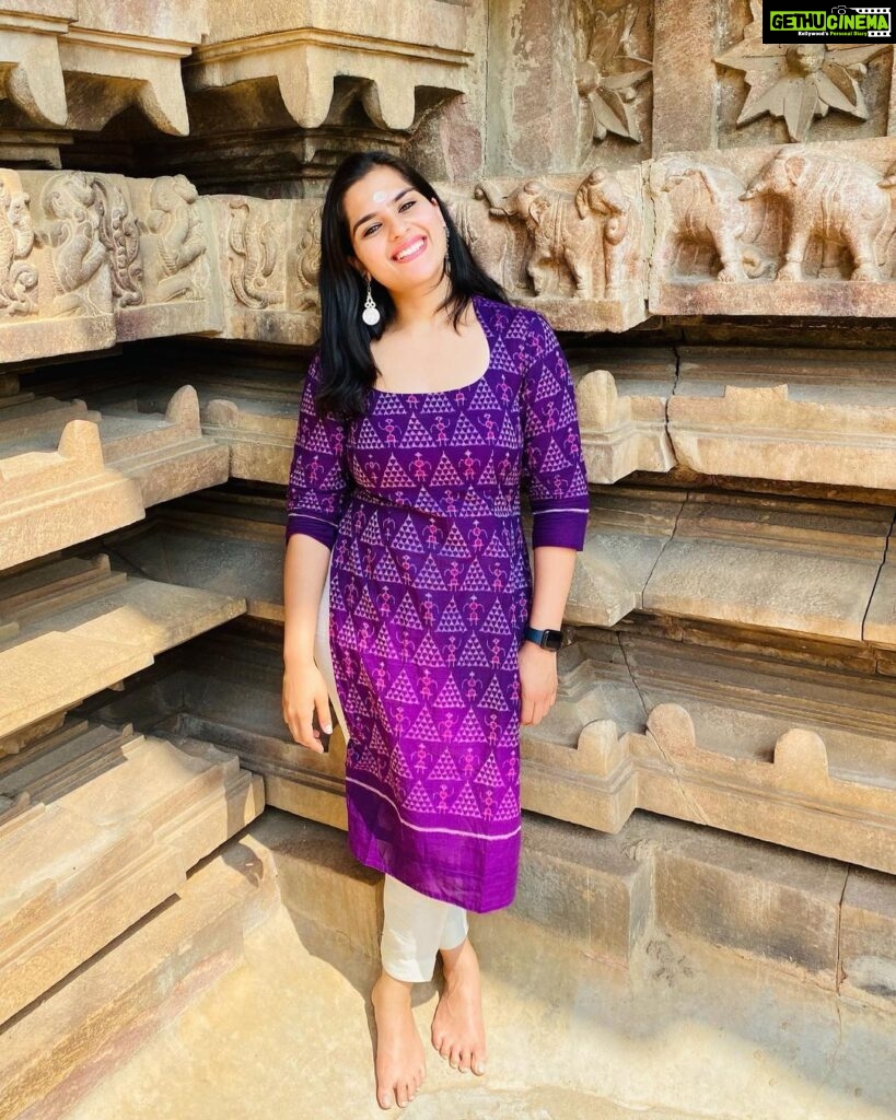 Kavya Kalyanram Instagram - Just smiling at y’all 🌞