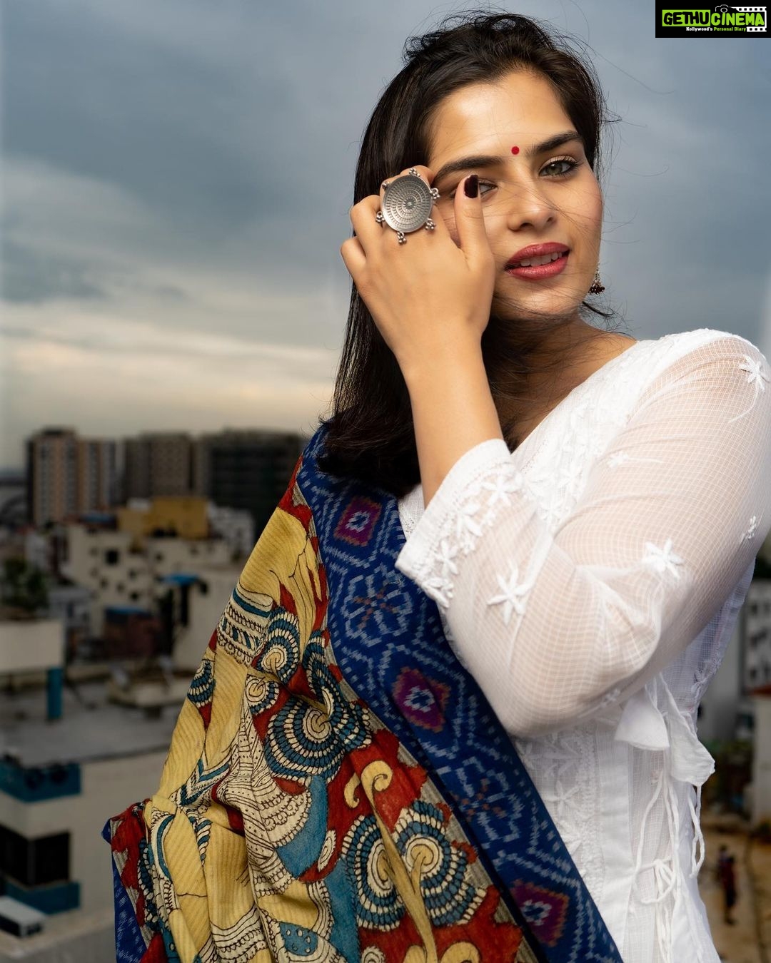 Kavya Kalyanram Instagram - ☁️ 📸 : @nikhilyhs