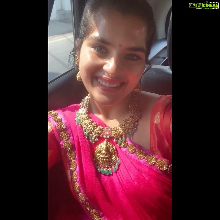 Kavya Kalyanram Instagram - Random car boomerangs that dint make it to Insta stories this wedding season 🌚