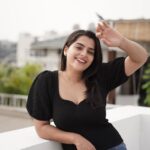 Kavya Kalyanram Instagram - Good lighting, @jagguvarmaa and terrace mostly never go wrong 💫