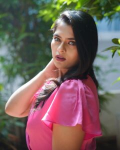 Kavya Kalyanram Instagram - No I don’t use contact lenses 🐣