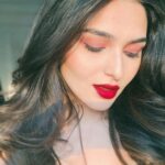 Kayadu Lohar Instagram - Only if a red flag can look like this🙈🚩❤️‍🔥 . . . Muah @theharpreets_studio
