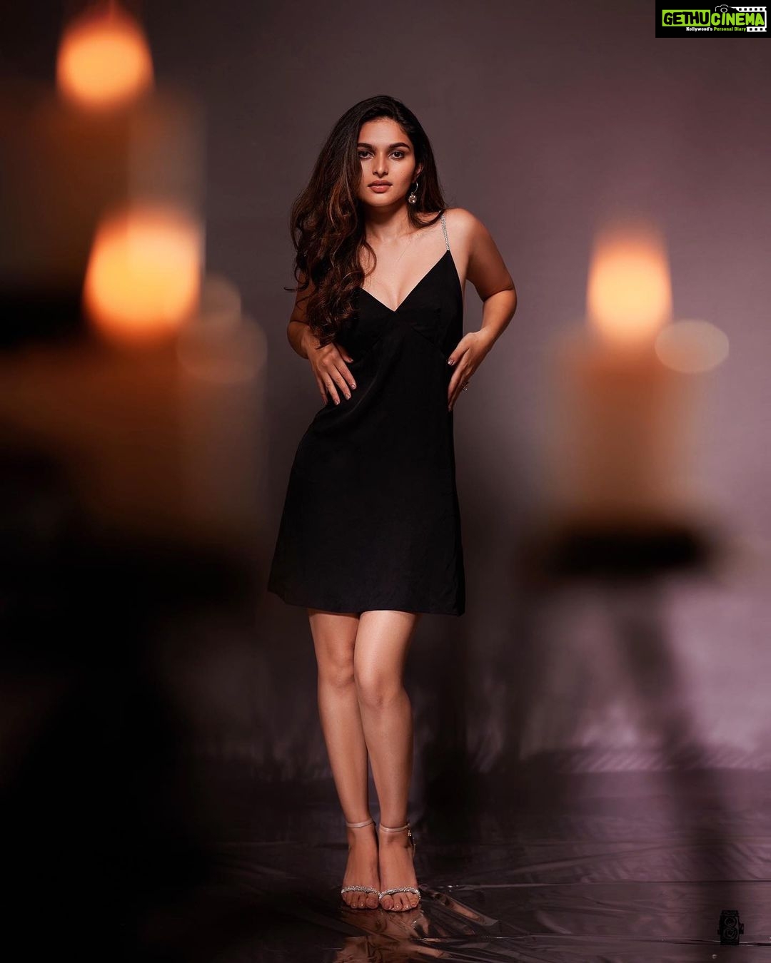 Kayadu Lohar Instagram - Flawed. Stil worthy! ❤️🔥 COSTUME @devraagh STYLING @styled_by_arundev Photography @plan.b.actions Photography assist @dayonphotos Studio @maxxocreative , @studio_maxxo Special thanks to @huwais.majeed Makeup: @mukeshmuralimakeovers Jewellery @silver_andsalt
