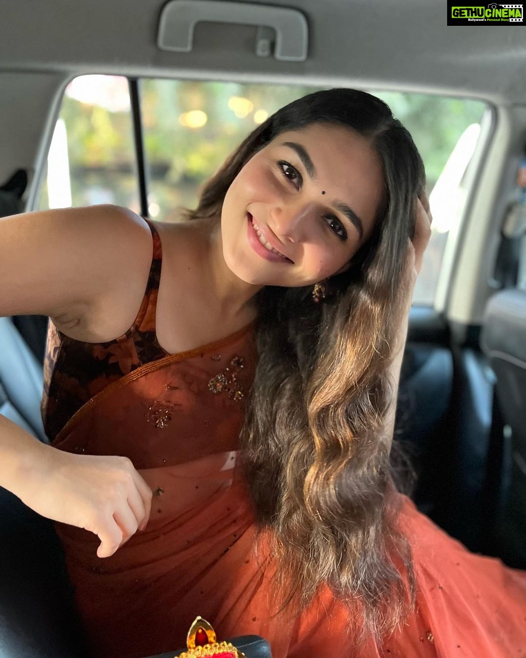 Kayadu Lohar Instagram - 🤎🤎🤎🤎 . . . . Saree by @devraagh