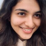 Kayadu Lohar Instagram - 🙃😛😜😙😉☺️😇🫣🤭🐣 #hoodielovin’
