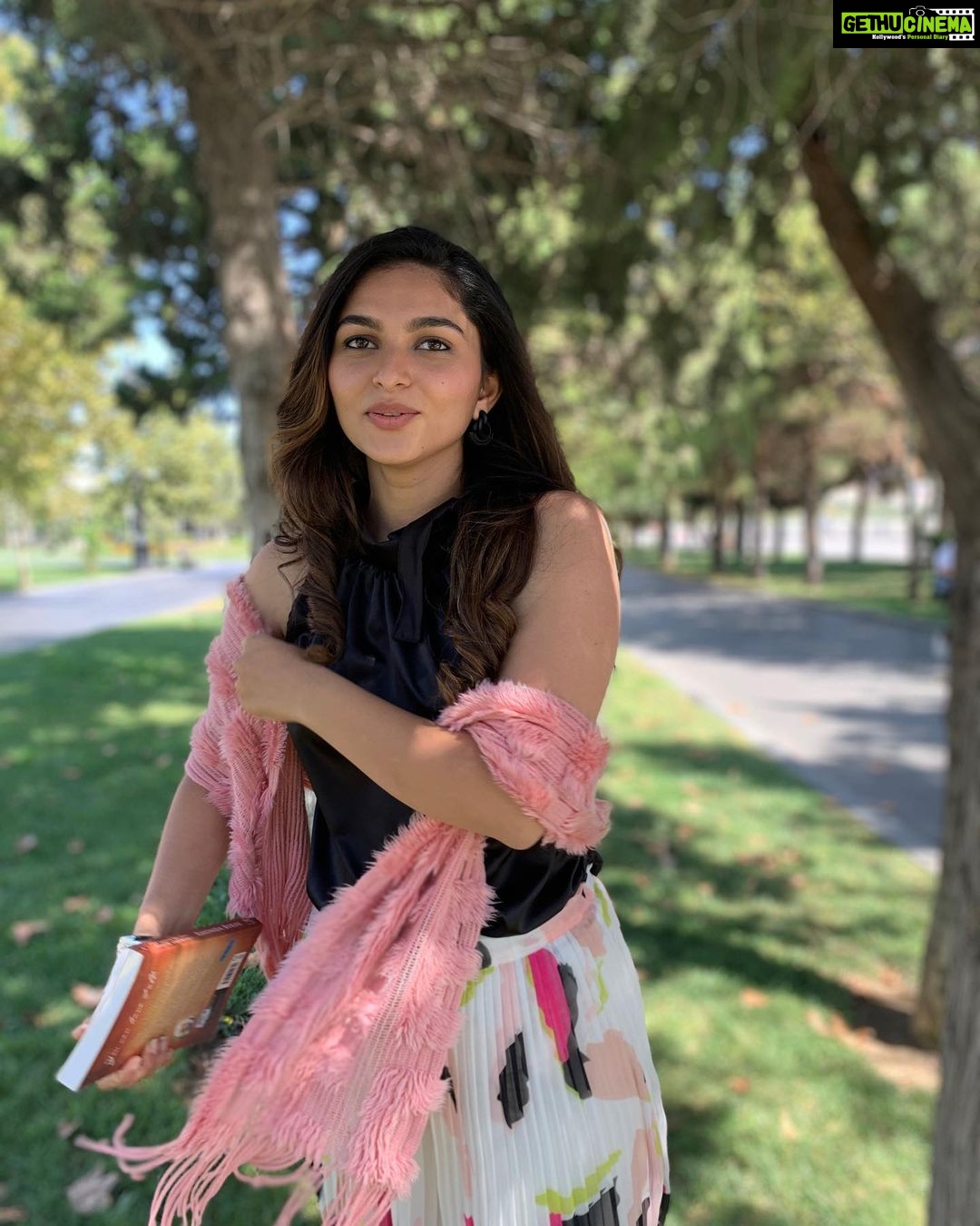 Kayadu Lohar Instagram - The secret is to always smile through 💕