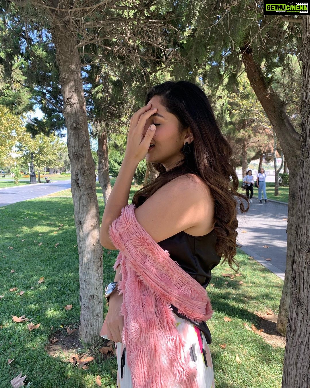 Kayadu Lohar Instagram - The secret is to always smile through 💕