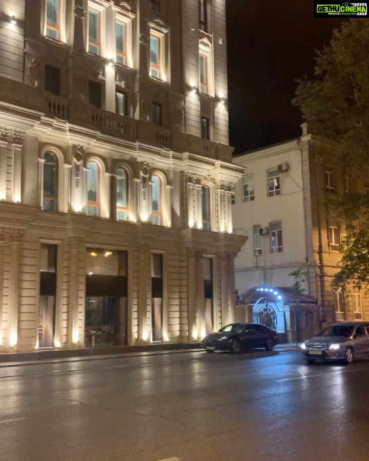 Kayadu Lohar Instagram - Veni Vidi Amavi 💜 Azerbaijan Baku