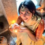 Kayadu Lohar Instagram - Mere tumhaare sab ke liye Happy Diwali 🪔💖