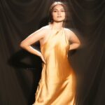 Kayadu Lohar Instagram - Sending your feed a goddess vibe 💁🏻‍♀️ 📸 @sahil_shah_photography 💄 @theharpreets_studio 👗 @stylechic_sakshinahar