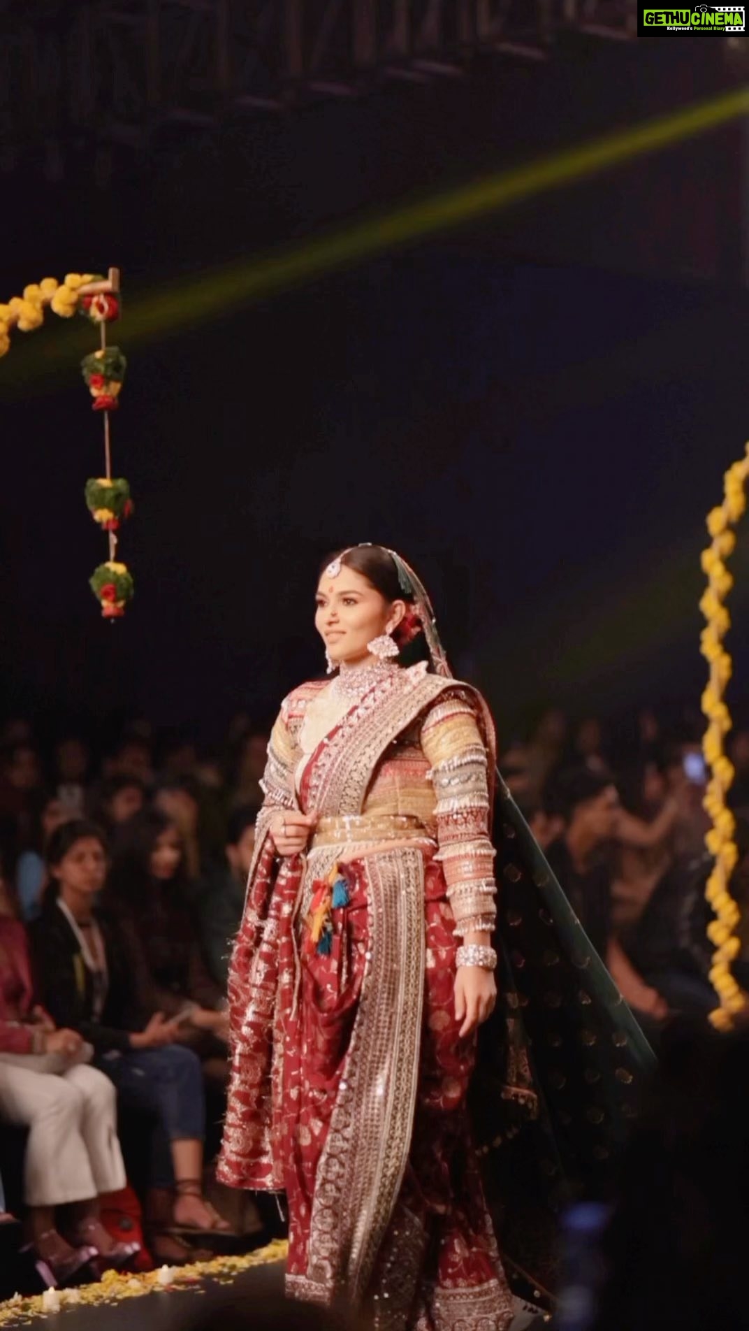 Kayadu Lohar Instagram - @royaltasta’s luxury wedding collection, Raghukul, was a one-of-a-kind collection that represented one’s inner strength through diverse colour patterns and drapes. Those powerful colours reflected strength, bravery, and confidence. The collection comprised banarsi riched zari work, replicating boldness and richness in every corner of the ensembles. Royal collection by @royaltasta Concept by @royaltasta Jwellery partner @satyamjewellers makeup partner @rohinikakade Show directed by @royaltasta Photography partner @tastaphotography @_v_i_c_k_y__p_a_w_a_r Video credit @ajienkya_dalvi Celebrity management @omii_showme Official Stylist @samprata23 Music partner @gaanaabay @martialarts.withsaurabh Video credits @milind.deosthaliRoyal In frame @kayadu_lohar_official #tasta #pune #punetimes #timesfashionweek #bride #maharashtrainwedding #maharashtrainbrides #grrom #love #vintage #royalty #bride #maharashtrianwedding #marathimulgi