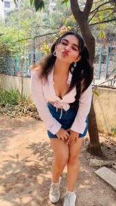 Kayadu Lohar Instagram - 🐣👻