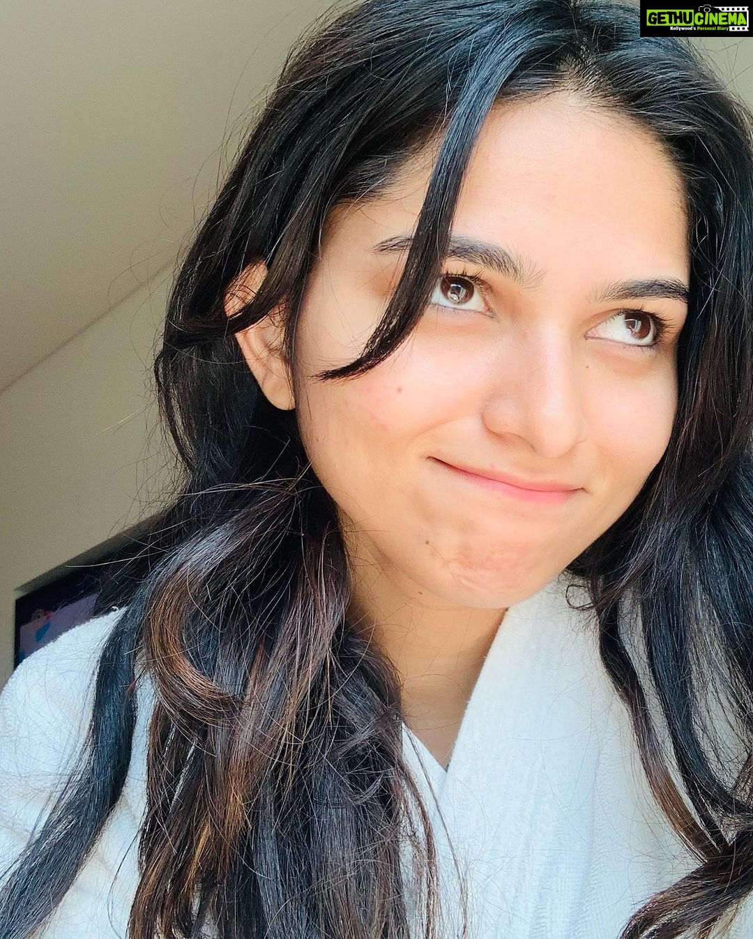 Kayadu Lohar Instagram - 1..2β¦3β¦πΈπ₯