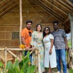 Kayadu Lohar Instagram - One of the things that makes me feel the most alive is travelling and exploring ……..and if friends by your side ….. its the memory that will never fade away ….. clearly Kajal’s laugh for sure 😂 ❤️ @i_am_a_red_devil @ashin_njr @kj_151 Hampi - Unesco World Heritage Site