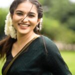 Kayadu Lohar Instagram - she wore a saree and the world stopped ✨🐥 📸 @weareretrospection Makeup and hair @maskmakeupartist Styling @sahivarma_stylist